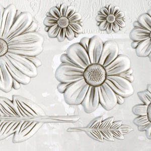 He Loves Me 6x10 Decor Moulds™